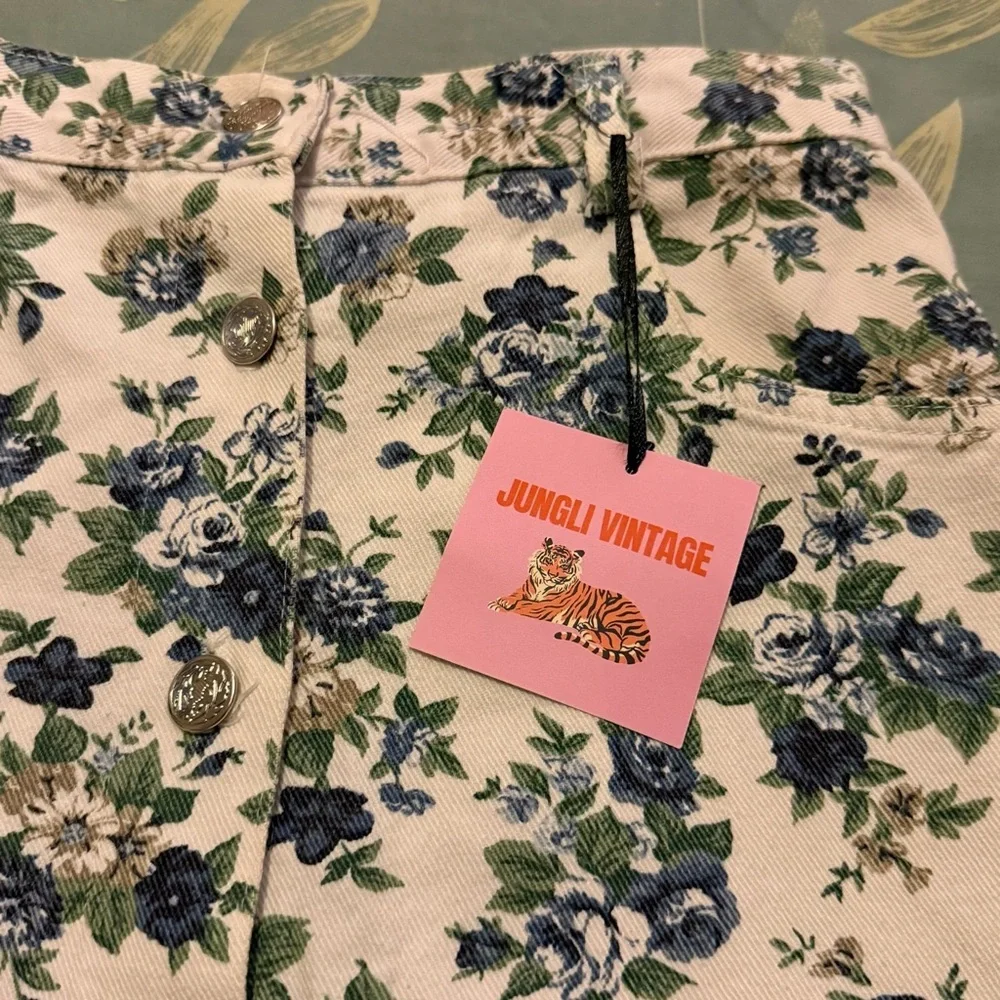 VINTAGE Y2K 90s AMY BYER Blue Floral White Denim Skort Waist Size 7 - Picture 7 of 10